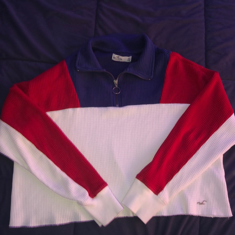 hollister zip up sweater